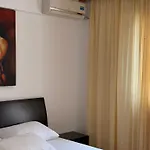 & Ardian-mandi Sarande-albania * Sarandë