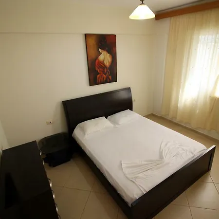 & Ardian-mandi Sarande-albania Sarande