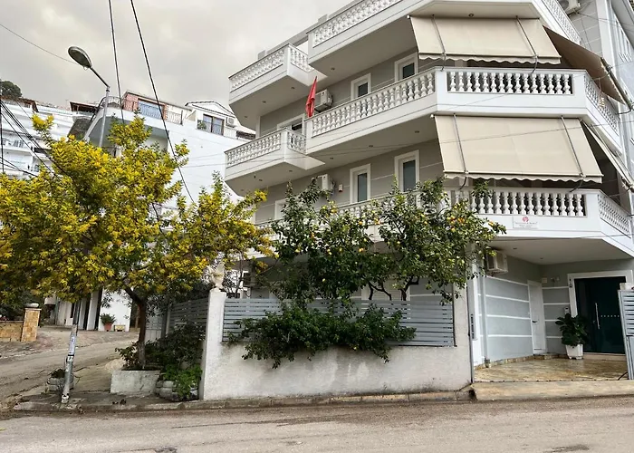 & Ardian-mandi Sarande-albania * Sarandë