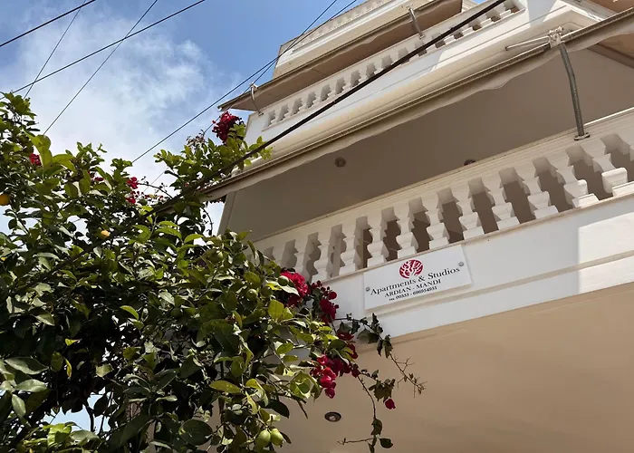 & Ardian-mandi Sarande-albania Appartamento Sarandë