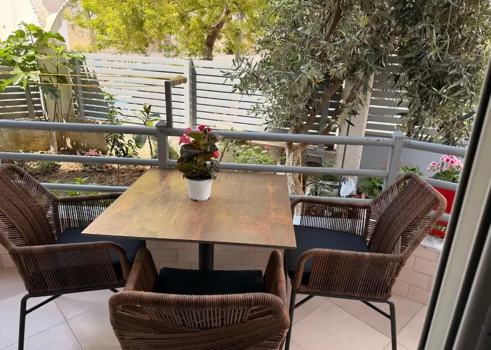 & Ardian-mandi Sarande-albania Saranda