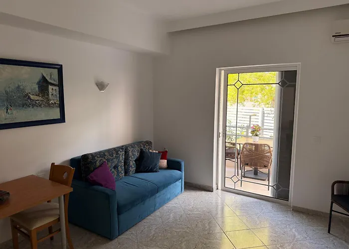 & Ardian-mandi Sarande-albania Sarandë