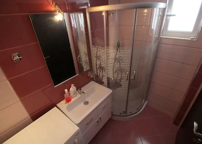 & Ardian-mandi Sarande-albania Appartement